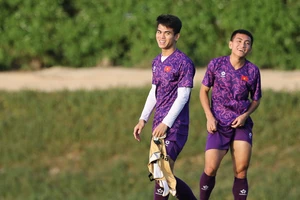 U-23 Việt Nam tập sút 11 mét, chờ kết liễu Iraq