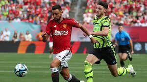 Arsenal đua vô địch và thử thách ở 'nghĩa địa' Old Trafford