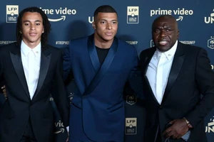 Mbappe không miễn phí và lời hứa với cha