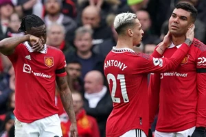 Casemiro và Antony chia tay Man United sớm, bớt đau khổ