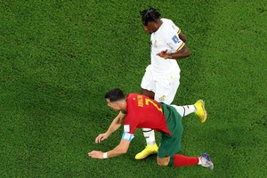 Tuyển Bồ Đào Nha không cần Ronaldo làm rối đội hình