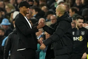 Chi tiết Pep Guardiola bí mật hiến kế cho Bayern mua HLV Kompany