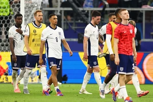 Sốc: Harry Kane họp khẩn cấp đội tuyển Anh, không cho Ban huấn luyện tham gia