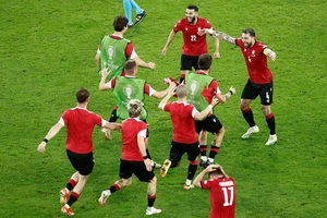 Nghẹt thở cuộc đua một mất một còn