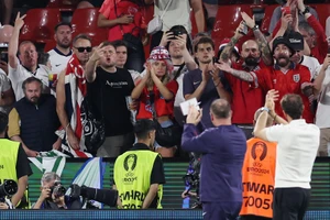 Phil Foden trở lại vòng knock out, đội tuyển Anh sửa chữa sai lầm