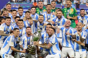 Messi và đồng đội lại bị đưa ra làm chủ đề gây tranh cãi