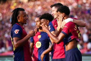 Vắng 7 cầu thủ, Barcelona vẫn rộng cửa thắng tân binh Real Valladolid