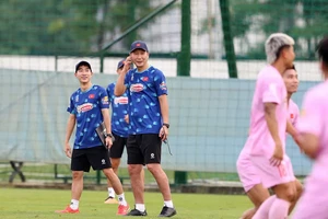 HLV Kim Sang-sik tung thủ môn Văn Lâm, Quế Ngọc Hải ra đấu tuyển Nga