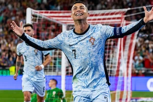 Siêu sao Ronaldo là chân sút sắc bén nhất lịch sử