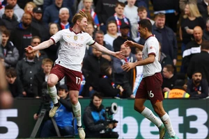 Bruyne từ chối ký hợp đồng, CLB Man City tìm ra người thay thế