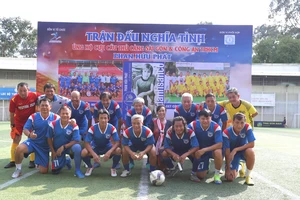 Những tấm lòng vàng hỗ trợ cựu danh thủ Phan Hữu Phát