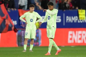 Trận thua lịch sử của đội bóng xứ Catalan