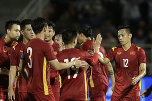 Mong mỏi sức bật từ thầy trò HLV Kim Sang-sik 