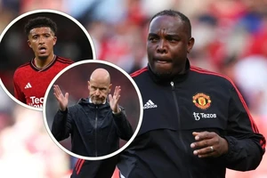 HLV Ten Hag phản pháo cựu trợ lý Man United
