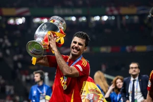 Bật mí chủ nhân Quả bóng vàng