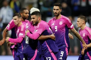 Đội tuyển Đức phục sẵn ở sân nhà chờ đánh bại Hà Lan