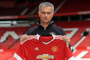 HLV Mourinho muốn vô địch cùng CLB Man United