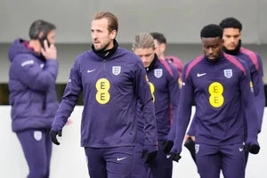 Sốc: Harry Kane giận dữ chỉ trích 8 ngôi sao từ chối lên đội tuyển Anh