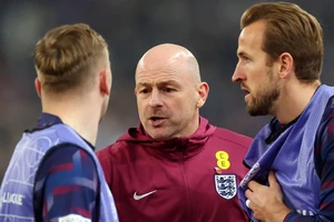 Đội tuyển Anh khó xử với Harry Kane