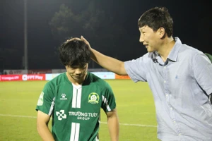 Lý do sâu xa HLV Kim Sang-sik không gọi Công Phượng lên tuyển