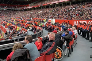 Hành động gây nguy hiểm của CLB Man United 