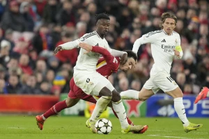 Real Madrid đeo bám Barca ở cuộc đua vô địch La Liga