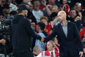 HLV Ten Hag có nhiều cơ hội ‘song kiếm hợp bích’ với Klopp tại Đức