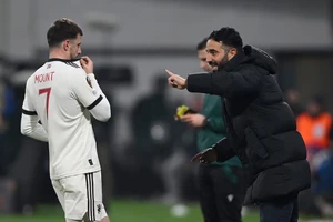 HLV Ruben Amorim chỉ ra điểm yếu chết người của MU