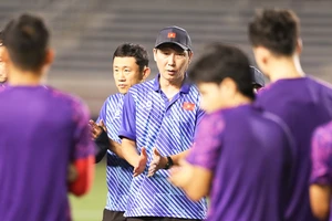 Tuyển Thái Lan khó lường HLV Kim Sang-sik