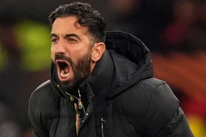 HLV Ruben Amorim 'nổ' tưng bừng sau chiến thắng nghẹt thở của MU