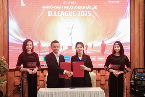 Độc lạ giải bóng đá 7 người vô địch Đắk Lắk 2025