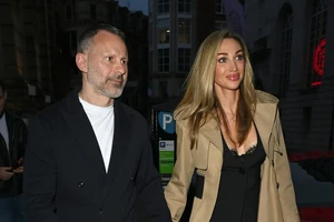 Nhà hàng của Ryan Giggs sụp đổ vì nợ