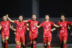 AFC ca ngợi cú lội ngược dòng ‘điên rồ’ của tuyển nữ TP.HCM, người hâm mộ sướng run