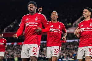 Người cũ Elanga hạ gục CLB Manchester United 