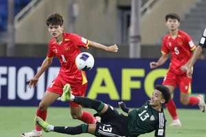 U-17 Việt Nam dừng chân đầy nuối tiếc, UAE qua mặt Úc giờ chót