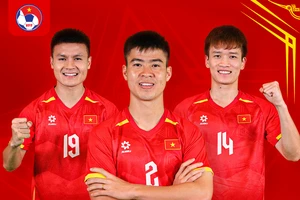 3 tuyển thủ Việt Nam đá với Man United, không có Quả bóng vàng