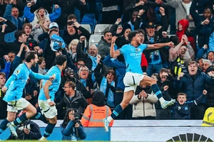 Hai mặt của thầy trò HLV Pep Guardiola