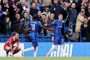 Cole Palmer phản pháo chỉ trích sau bàn thắng hạ Liverpool