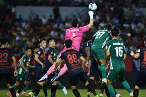 2 Việt kiều bắn tín hiệu trở lại tuyển Việt Nam