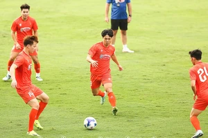 Tuyển Việt Nam gặp khó, Công Phượng lên tiếng