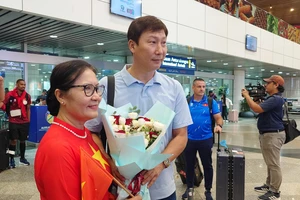 Đội tuyển Việt Nam tập buổi đầu ở Kuala Lumpur, bất ngờ Malaysia gặp rắc rối