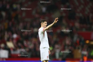 Bị tước băng đội trưởng, Lewandowski tức giận không lên tuyển Ba Lan