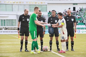 Ghế nóng HLV đội tuyển Thái Lan và U-23 lung lay dữ dội