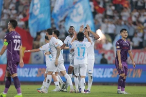 Nam Định vô địch V-League không nhờ may mắn