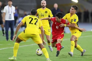 Bóng đá Malaysia tiếp tục nhập tịch cầu thủ