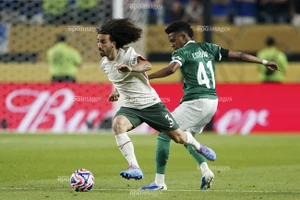 Xác định 2 đội đầu tiên vào bán kết Club World Cup