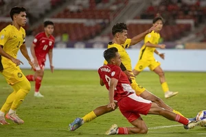 Nảy lửa cuộc đụng độ giữa chủ nhà Indonesia và Thái Lan