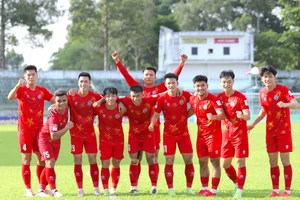 PVF-CAND giải cứu V-League