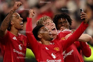 CLB Man United bán 7 cầu thủ