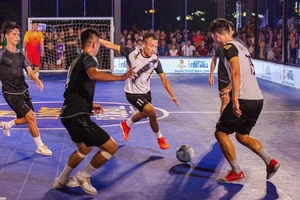 Độc đáo ngày hội bóng đá đường phố trở lại TP.HCM sau 6 năm 